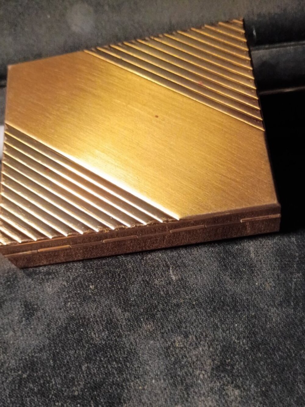 vintage Mid Century Gold Tone Compact